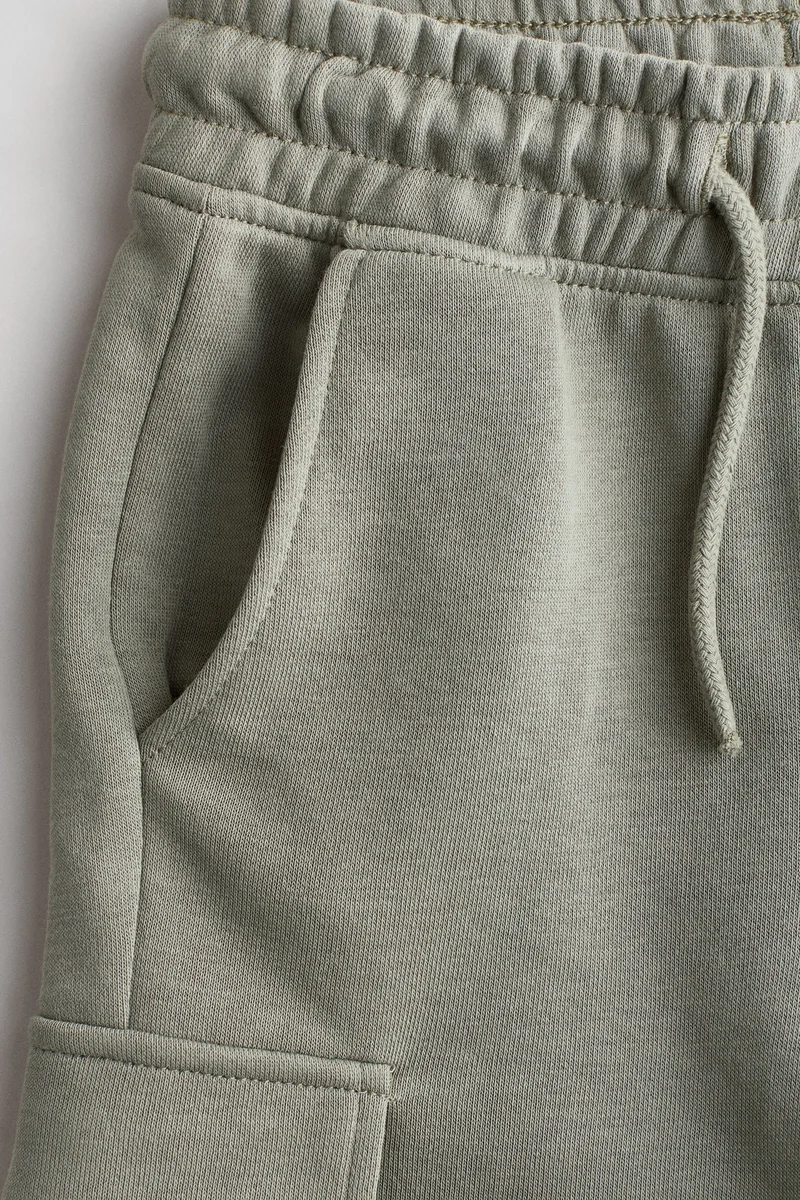 اتش اند ام شورت كارغو